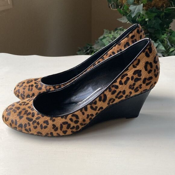 Franco Sarto Slip On Leopard Animal Print Calf Hair Wedge Size 7M - Picture 3 of 11